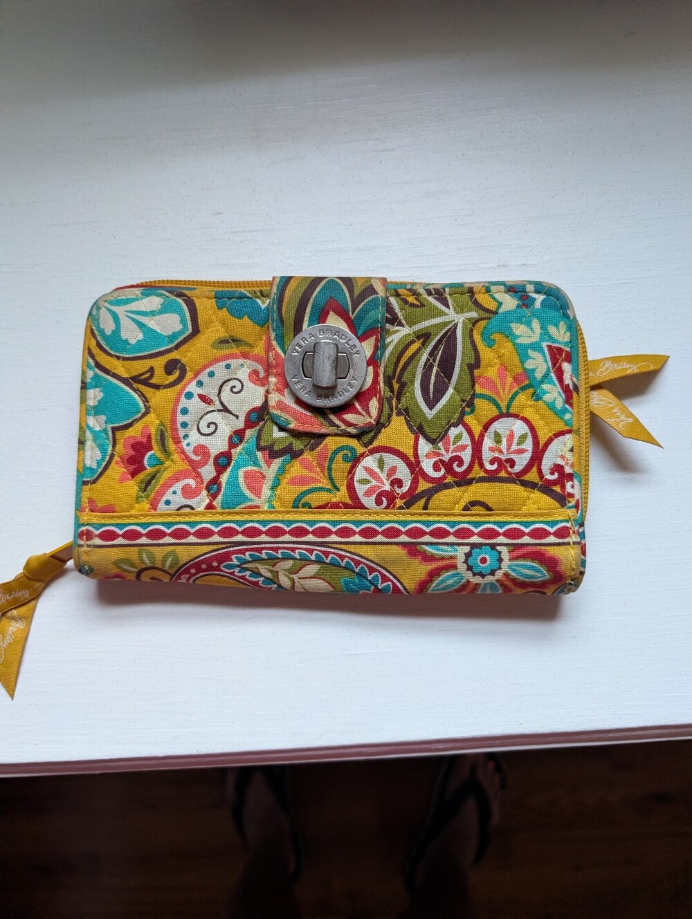 Vera Bradley Turnlock Wallet - Retired Provençal Paisley Print GUC